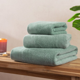 furn. Textured Cotton Smoke Green Bath Towels and Sheets Set of 4 - Size: 29 x 30 x 38cm - Wilko - thumbnail 3