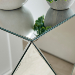 Furniturebox Georgia Silver Side Table - Size: 30.5 x 30.5 x 51.5cm - Wilko - thumbnail 3
