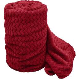 Velosso Red Moda Plush Throw 127 x 152cm - Size: 127 x 152 x 1cm - Wilko