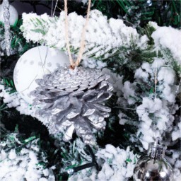 St Helens Silver Hanging Pine Cone Decoration 6 Pack - Wilko - thumbnail 3