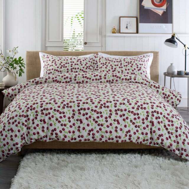 Deyongs Super King Size Cherry Baby Duvet Set - Purple - Wilko - image 1