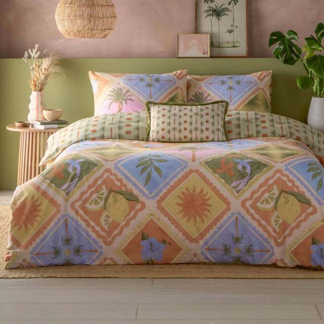 furn. Tropicala King Size Multicolour Printed Duvet Set - Wilko - image 1
