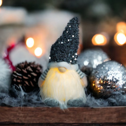 Xmas Haus Silver Sequin Hat Light Up Gonk Christmas Decoration 20cm - Size: 13 x 13 x 20cm - Wilko - thumbnail 3