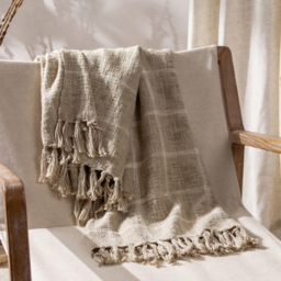 Yard Beni Stone and Natural Checked Fringed Throw 130 x 180cm - Size: 180 x 130cm - Multi - Yard Living - Wilko - thumbnail 3
