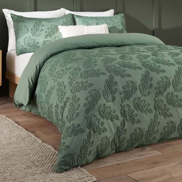 Duvet Day Seville King Size Green Leaf Tufted Duvet Set - Wilko - image 1