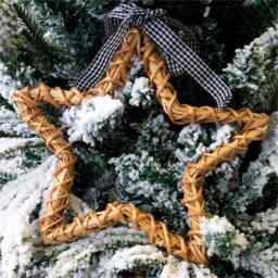 St Helens Natural Wicker Hollow Star Christmas Decoration - Size: 2 x 25 x 26cm - Multi - Wilko - thumbnail 4