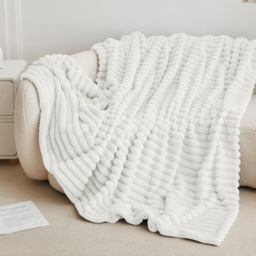 Groundlevel Large Cream Stripe Super Soft Luxury Faux Fur Throw - Size: 200 x 150 x 200cm - Wilko - thumbnail 3