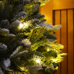 Xmas Haus Pre Lit Frosty Pine Artificial Christmas Tree 6ft - White - Wilko - thumbnail 5
