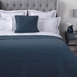 Serene Navy Crompton Cobalt Throw 150 x 200cm - Blue - Wilko - thumbnail 4