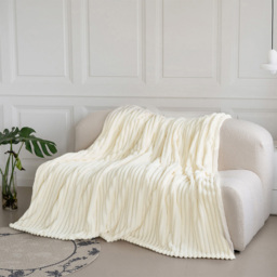 Velosso Bellissima Ivory Plush Throw 200 x 240cm - Size: 200 x 240 x 1cm - Wilko - thumbnail 3
