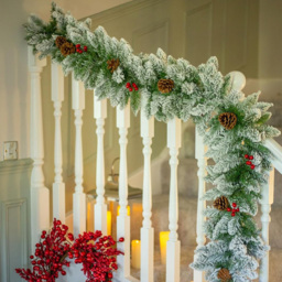 Marco Paul Snow Flocked Christmas Garland 274cm - Size: 10 x 274 x 10cm - Green - Wilko - thumbnail 5
