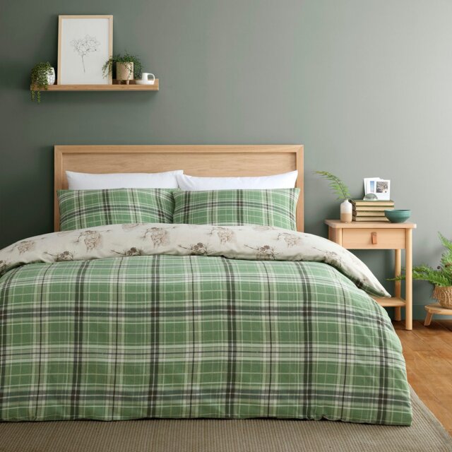 Divante Newbridge Forest Duvet Cover and Pillowcase Set - Green/Superking - Size: Super King - Wilko - image 1