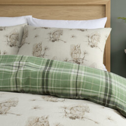 Divante Newbridge Forest Duvet Cover and Pillowcase Set - Green/Superking - Size: Super King - Wilko - thumbnail 4