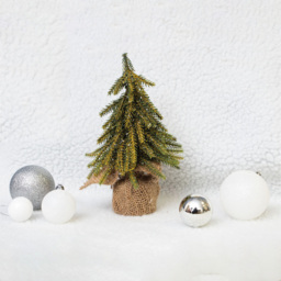 St Helens Gold Finish Decorative Christmas Tree 20cm - Size: 200 x 120 x 120cm - Green - Wilko - thumbnail 5