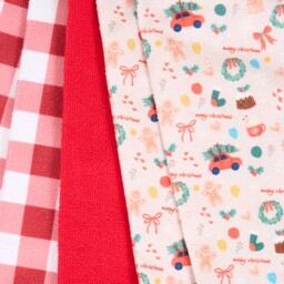 Pack of 5 Cosy Christmas Microfibre Cloths - All I Want For Christmas - Wilko - thumbnail 6