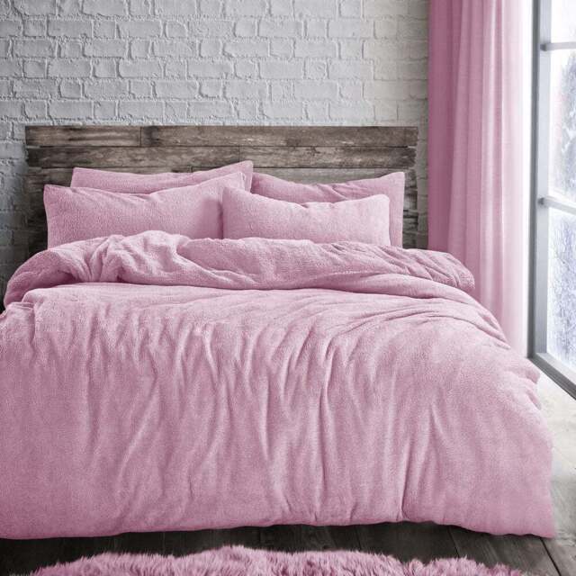 Velosso King Size Baby Pink Teddy Fleece Duvet Set - Wilko - image 1