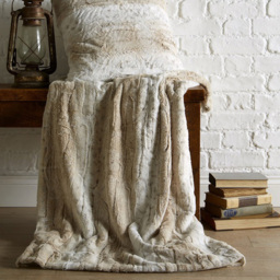 Bellissimo Snow Leopard Faux Fur Throw 200 x 220cm - Cream - Wilko - thumbnail 3