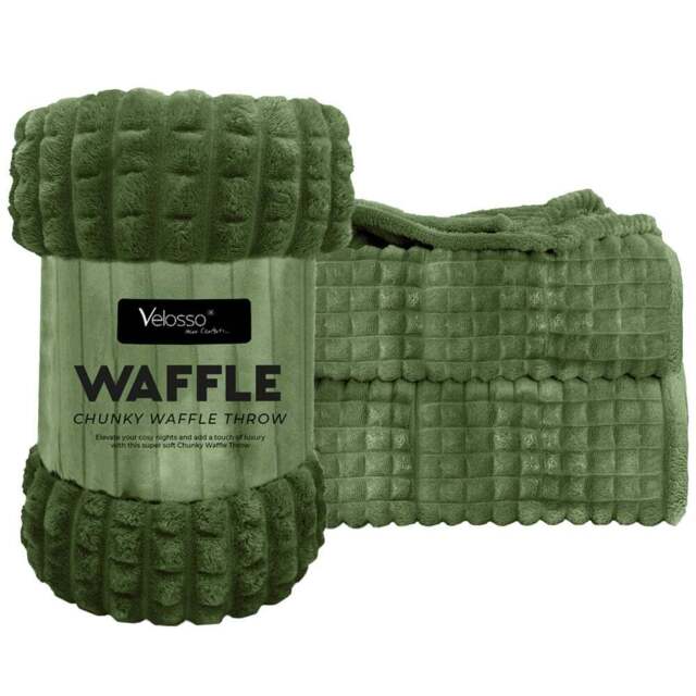 Velosso Olive Waffle Plush Throw 200 x 240cm - Size: 200 x 240 x 1cm - Wilko - image 1