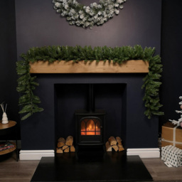 Samuel Alexander Green Plain Kateson Fir Christmas Garland 270cm - Size: 25 x 270 x 25cm - Wilko - thumbnail 3