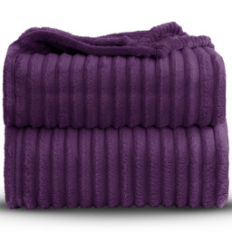 Velosso Bellissima Aubergine Plush Throw 200 x 240cm - Size: 200 x 240 x 1cm - Wilko - thumbnail 4