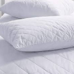 DreamEasy Quilted Pillow Protector Pair - Size: 55 x 78cm - White - Wilko - thumbnail 4