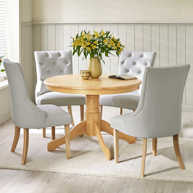 Furniturebox Bodmin Kennsington 4 Seater Round Wooden Dining Set Oak Effect - Brown - Wilko - image 1