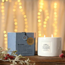 The Christmas Gift Co Blend Crisp Snowflake Scented Candle - Size: 10.5 x 7.5 x 14.5cm - White - The Christmas Gift Co. - Wilko - thumbnail 3