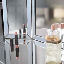 CARME Home Paloma Grey Luxury Tri-Fold Folding Tabletop Mirror Vanity - Size: 10.6 x 87 x 72cm - Wilko - thumbnail 4