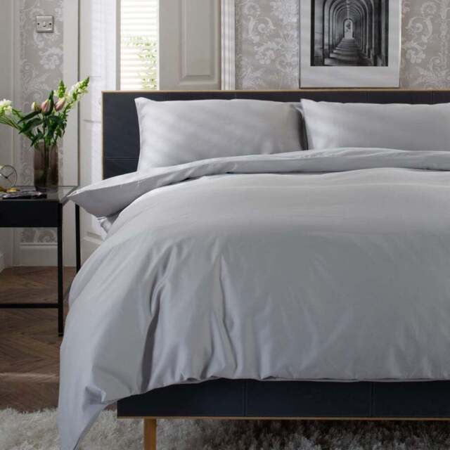 The Lyndon Company Single Platinum Duvet Set - Silver - Wilko - image 1