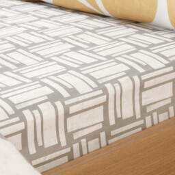 Riley Geo Reversible Bedding SetMustardDouble - Wilko - thumbnail 4
