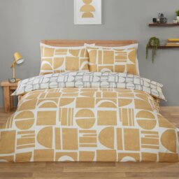 Riley Geo Reversible Bedding SetMustardDouble - Wilko