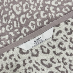 Allure Bath Fashions Luxury Zero Twist Leopard Print Grey and White Hand Towel 50 x 85cm 2 Pack - Size: 50 x 85 x 0.5cm - Wilko - thumbnail 4
