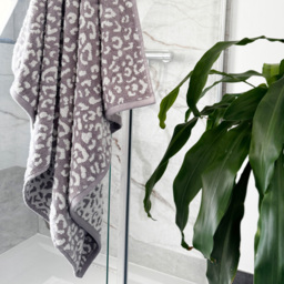Allure Bath Fashions Luxury Zero Twist Leopard Print Grey and White Hand Towel 50 x 85cm 2 Pack - Size: 50 x 85 x 0.5cm - Wilko - thumbnail 5