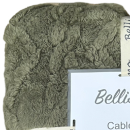 Bellissimo Cable Knit Olive Jacquard Fleece Throw 200 x 140cm - Green - Wilko - thumbnail 4