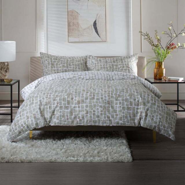The Lyndon Company Tulle King Size Natural Reversible Duvet Set - Cream - Wilko - image 1
