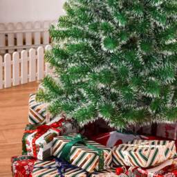 Everglow Full Bodied Green Artificial Pine Christmas Tree 4.9ft - Size: 5ft - Wilko - thumbnail 5