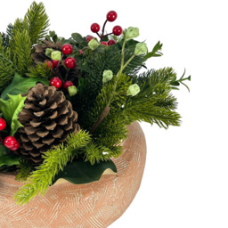 Traditional Potted Holly and BerryGreen - Wilko - thumbnail 4