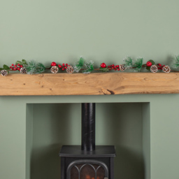 Samuel Alexander Berry Garland with Pinecones and Silver Glitter Tips 150cm - Size: 15 x 150 x 15cm - Green / Red - Wilko - thumbnail 3