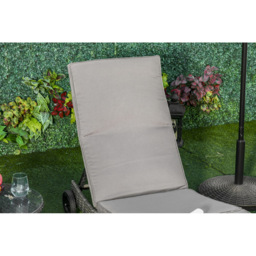 Outsunny Grey Rattan Sun Lounger with Wheels - Size: 1 Seater - Wilko - thumbnail 4