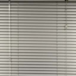Aluminium Venetian Blind Silver 160 x 60cm - Size: W 60 x D 160cm - Wilko - thumbnail 1