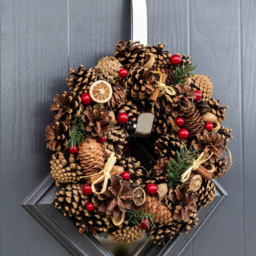 Marco Paul Pinecone Christmas Wreath 30cm - Size: 30 x 30 x 10cm - Brown - Wilko - thumbnail 3