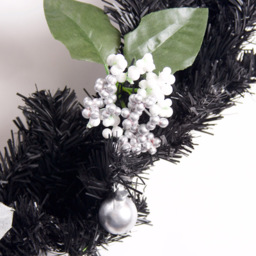 Best Artificial Black and Silver Christmas Garland 180cm - Wilko - thumbnail 5