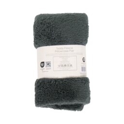 Pack of 2 Teddy Fleece PillowcasesCharcoal - Winter Collection - Wilko - thumbnail 3