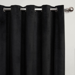 Divante Vermont Black Velvet Blackout Curtains 229cm - Size: W 228 x D 228cm - Wilko - thumbnail 3