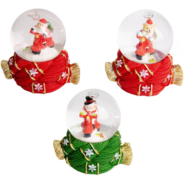 Single Shatchi Christmas Mini Snowglobe Water Ball Snow Dome in Assorted Style - Size: 7 x 5.5 x 5.5cm - Multi - Wilko - image 1