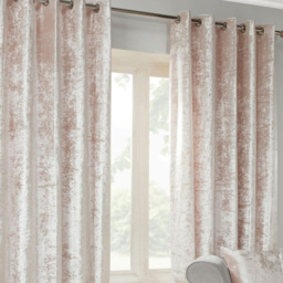 Alan Symonds Blush Crushed Velvet Ring Top Eyelet Curtains 168 x 137cm - Size: W 168 x D 137cm - Wilko - thumbnail 4