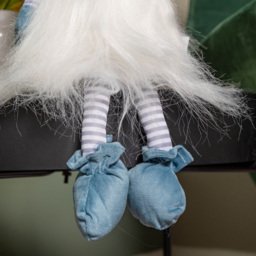 Samuel Alexander Blue Knitted Hat Sitting Gonk 53cm - Size: 53 x 15 x 15cm - Wilko - thumbnail 7