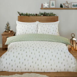 Festive Trees Reversible Duvet SetGreenSuperking - Size: Super King - Wilko - thumbnail 1