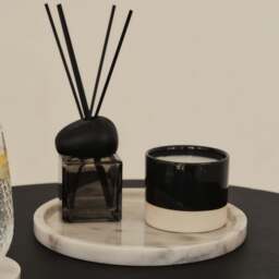 Travara - White Marble Round Decorative Tray - thumbnail 4