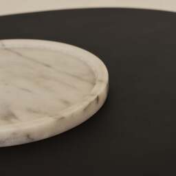 Travara - White Marble Round Decorative Tray - thumbnail 2